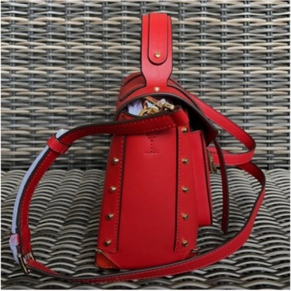 Michael Kors Manhattan Medium School Satchel - Picture 12 of 16